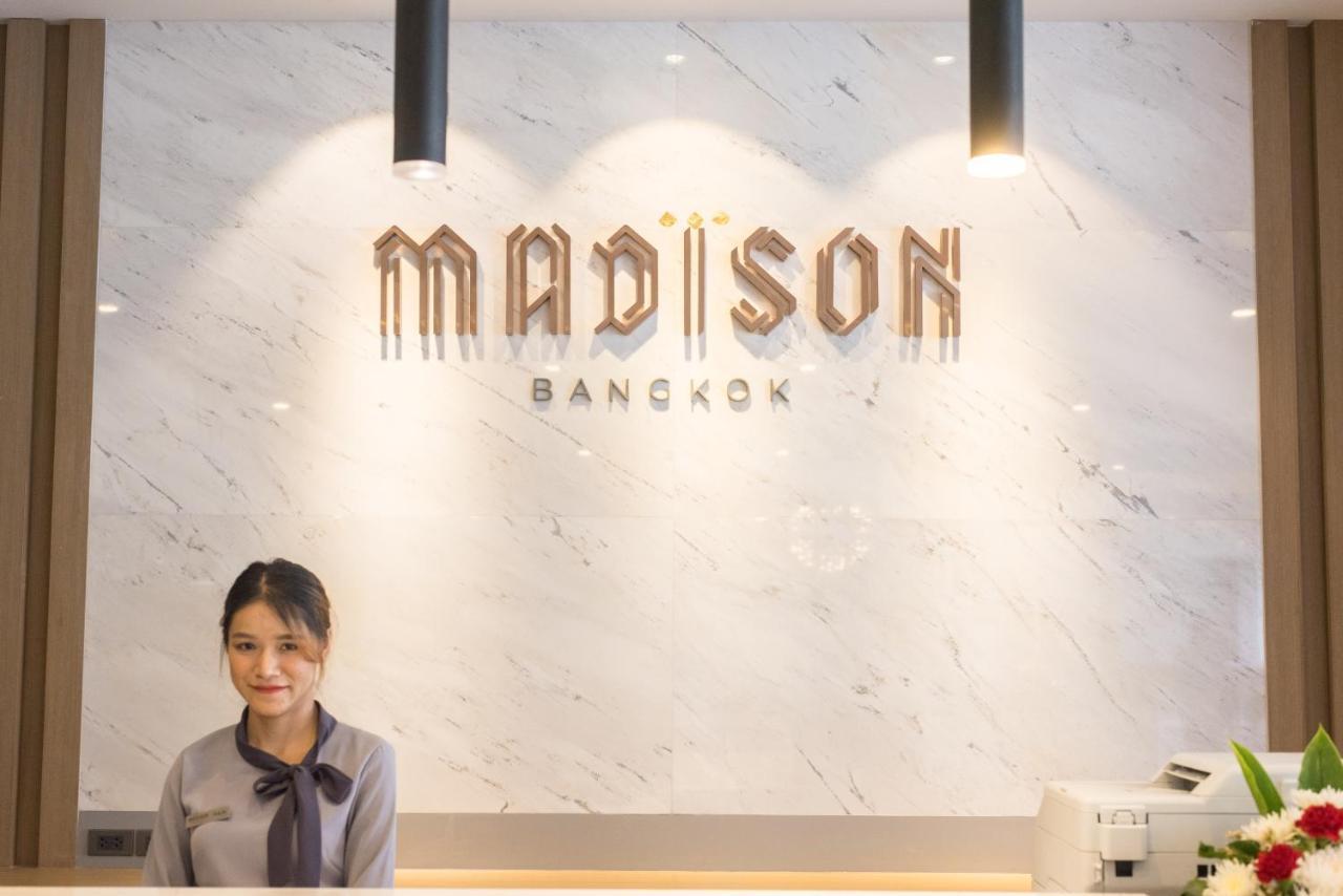 Madison Bangkok Hotel Buitenkant foto